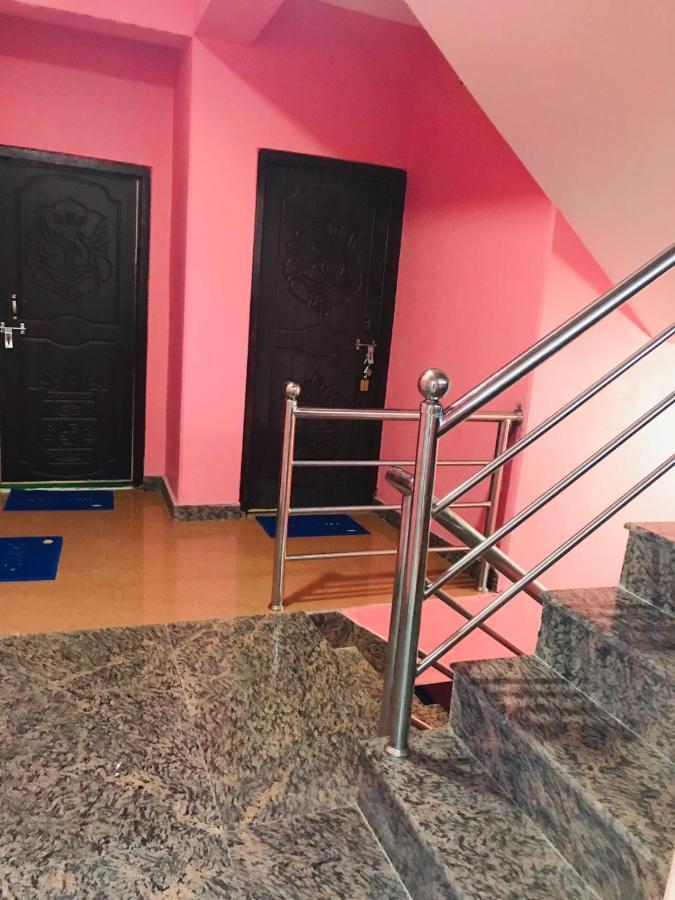 Hotel Aarjan And Restaurant Pokhara Ngoại thất bức ảnh